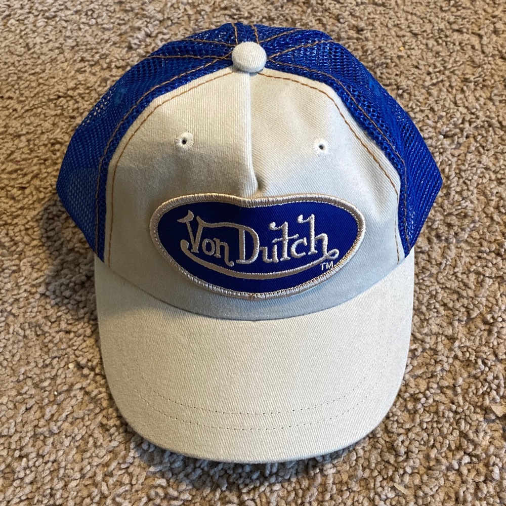 BRAND NEW Von Dutch Cream and Blue Mesh Trucker Hat